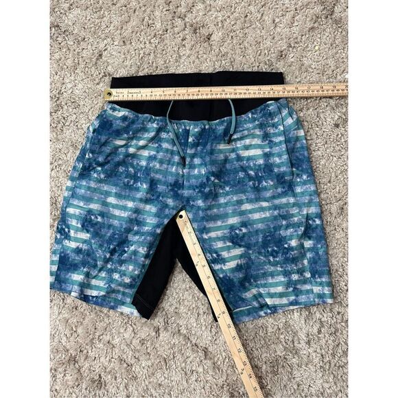 Nice Lululemon athletica athletic Mens T.H.E. Short 9" *Lined Blue Size Large Go - Picture 3 of 7
